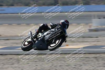 media/Nov-16-2025-Race Pace (Sun) [[8c5fa54630]]/Verified Riders/3-Turn 14 (1045am)/